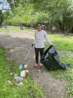 Great American Cleanup volunteer